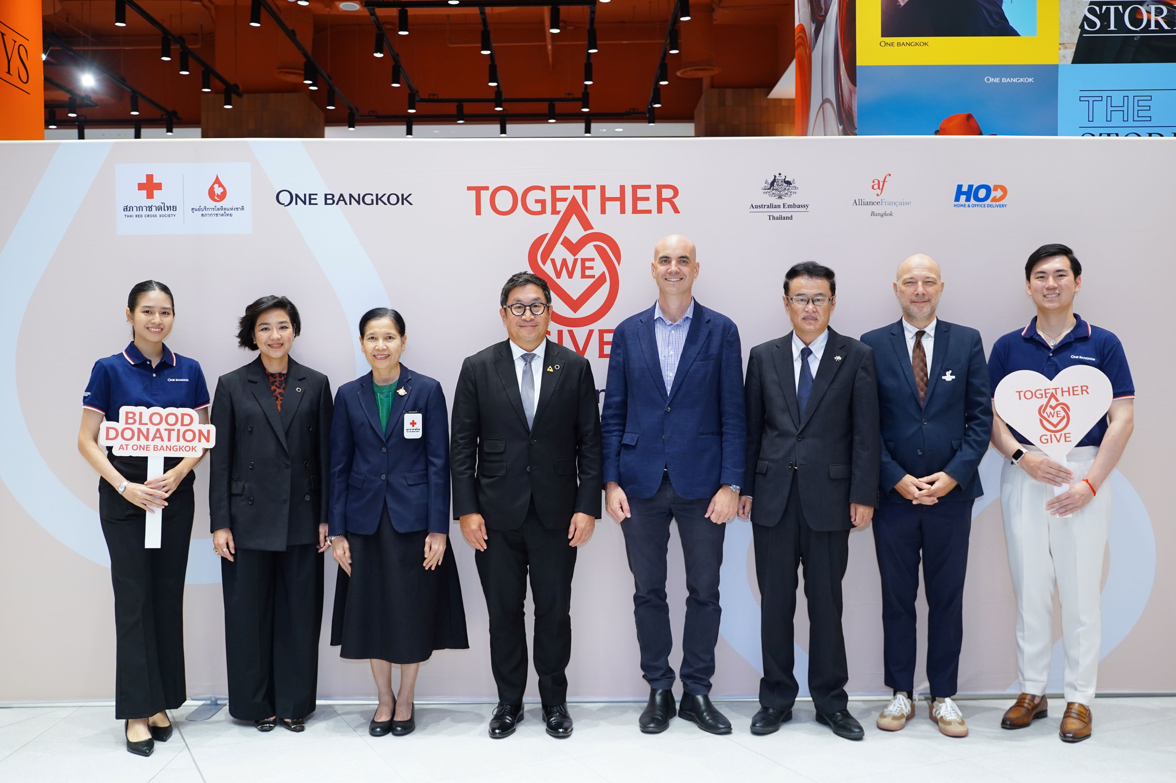 Together we give – Blood donations at One Bangkok
