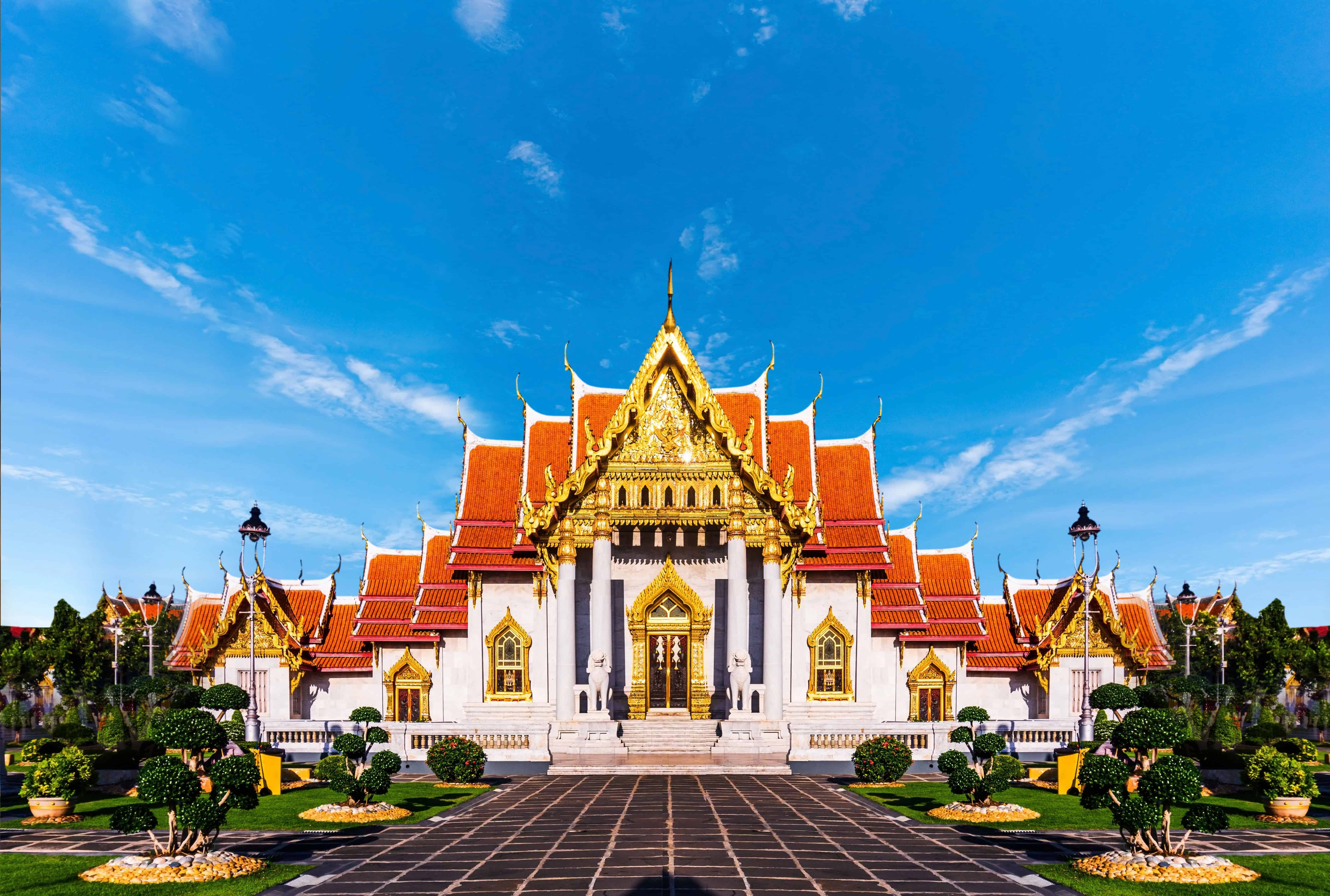 Wat Benchamabophit is one of the top Bangkok photography locations for content creators.