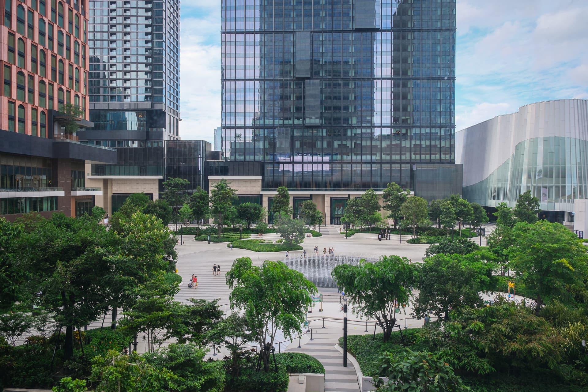 Green and open space to relaxing at One Bangkok