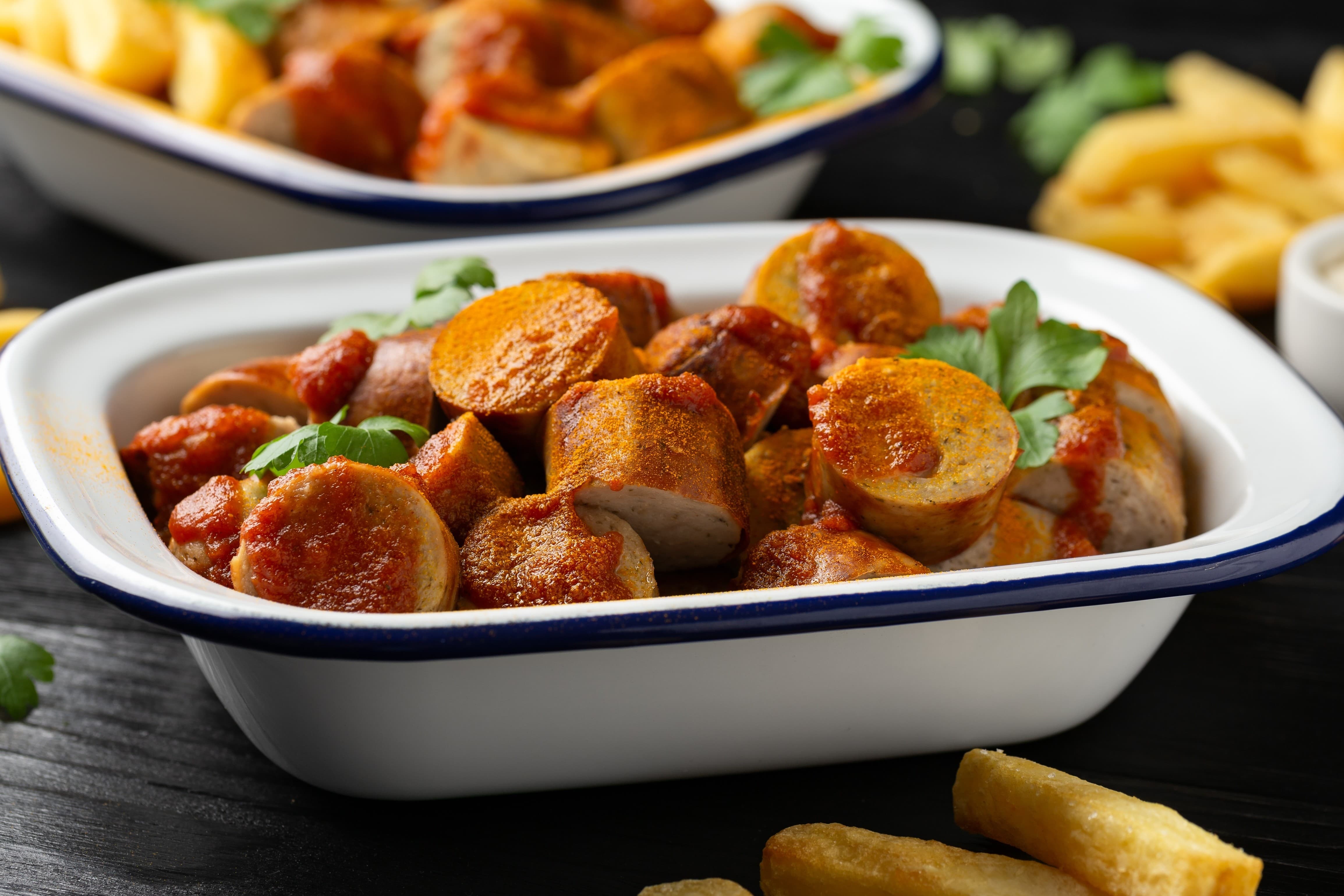 ตัวอย่างไส้กรอกเคอรี่วัวร์สต์ (Currywurst) 
