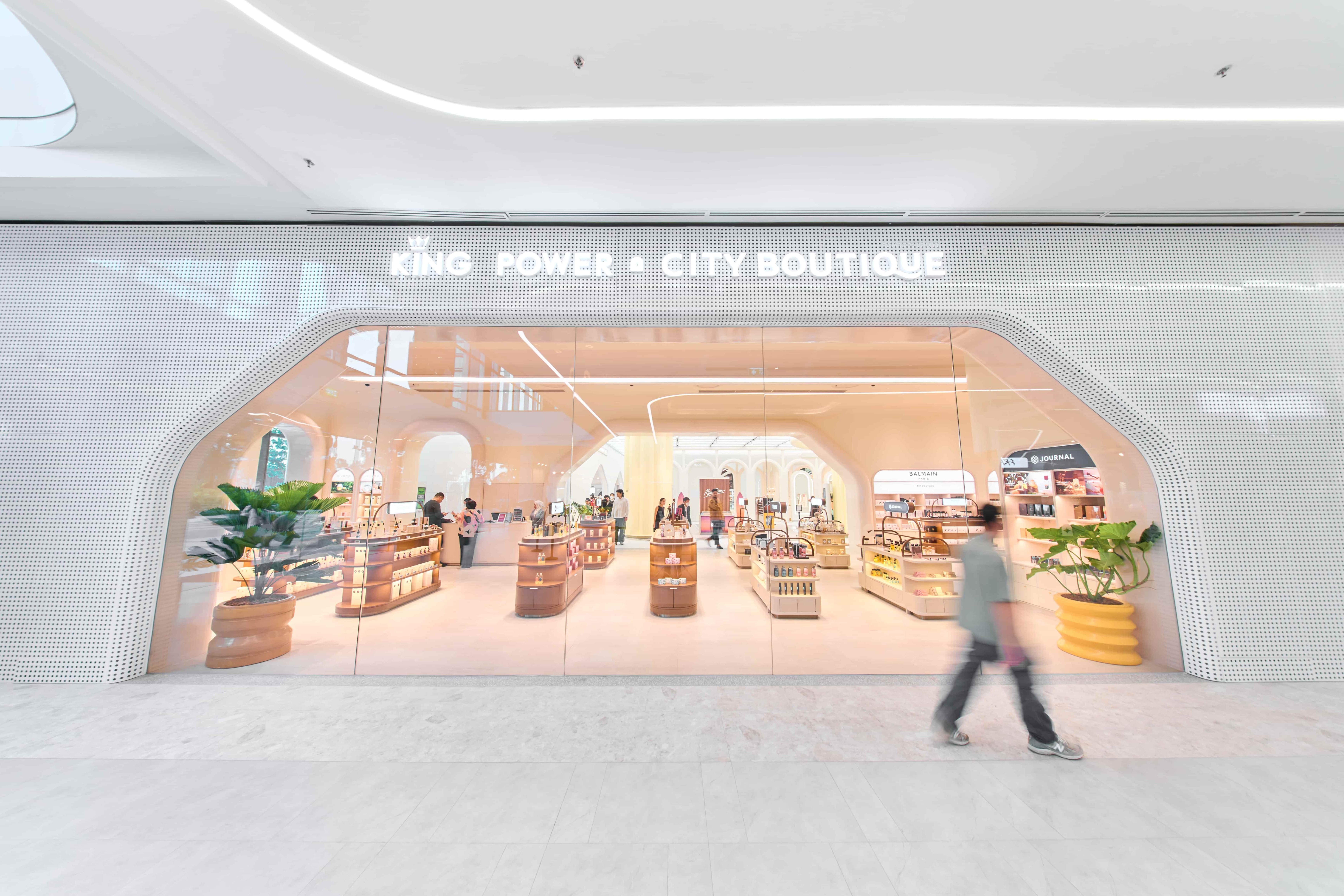 สัมผัสประสบการณ์ชอปปิงดิวตี้ฟรีที่ คิง เพาเวอร์ ซิตี้ บูทีค (KING POWER CITY BOUTIQUE)