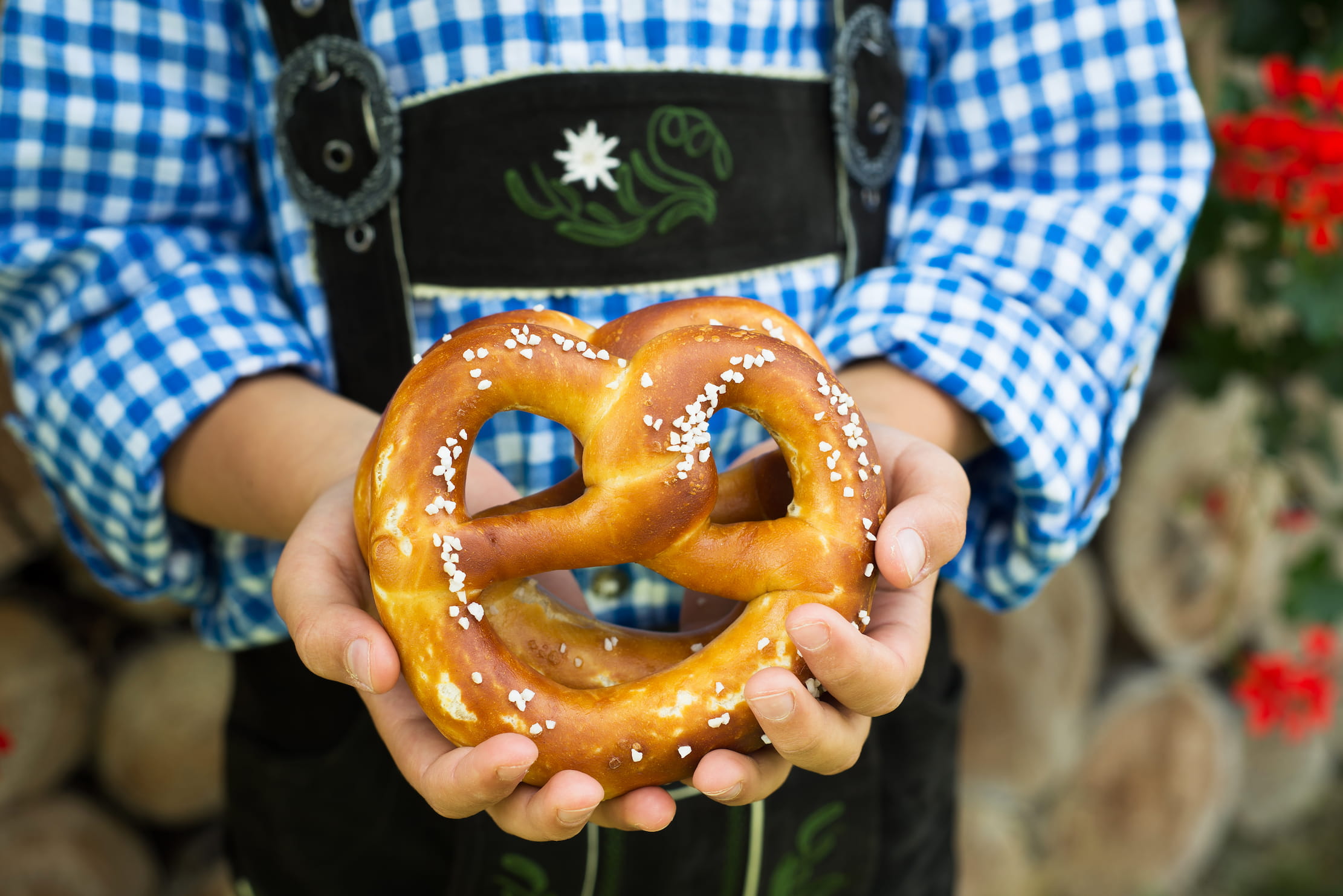 Examples of food and beverages at the Oktoberfest festival.