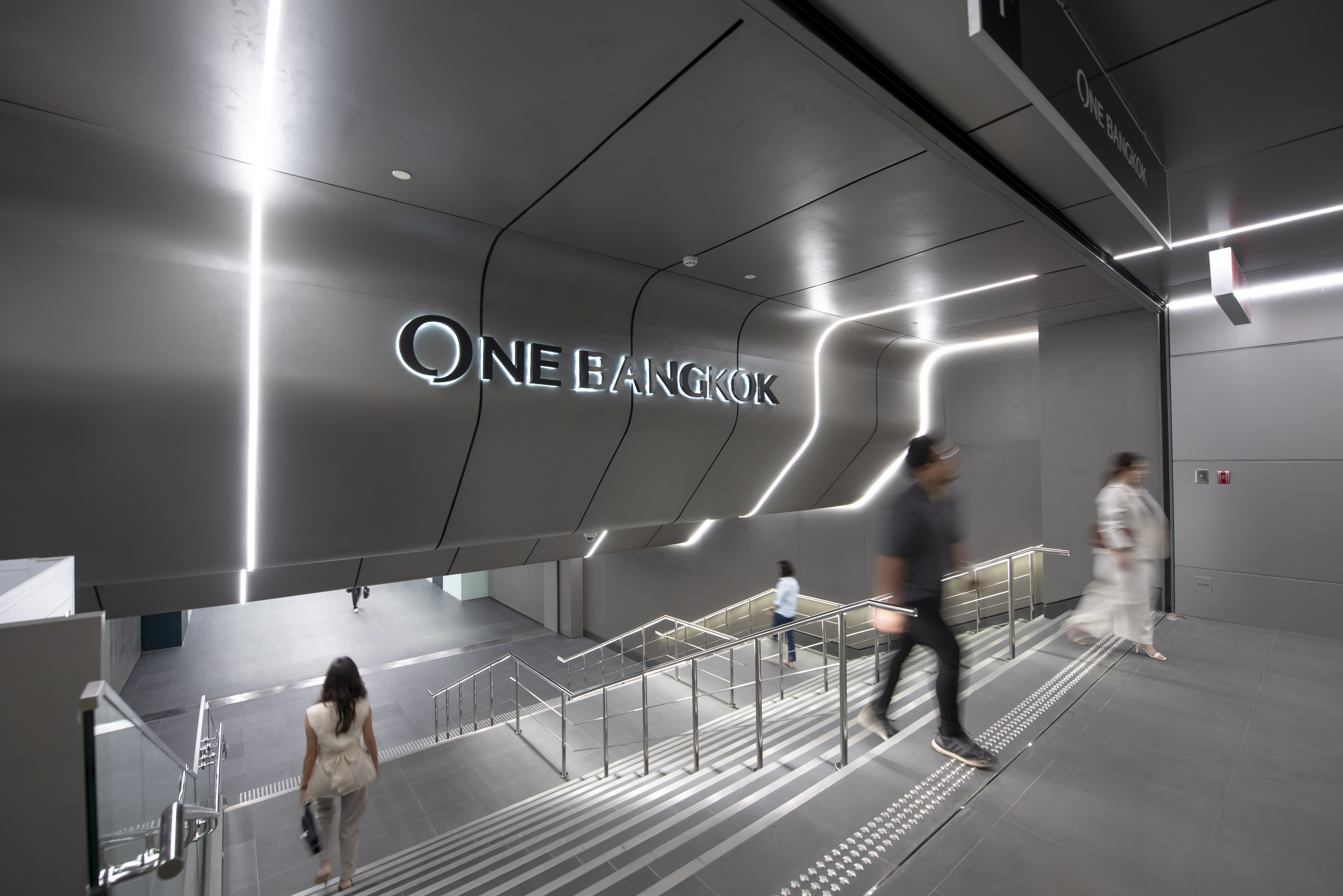 MRT สถานีลุมพินี