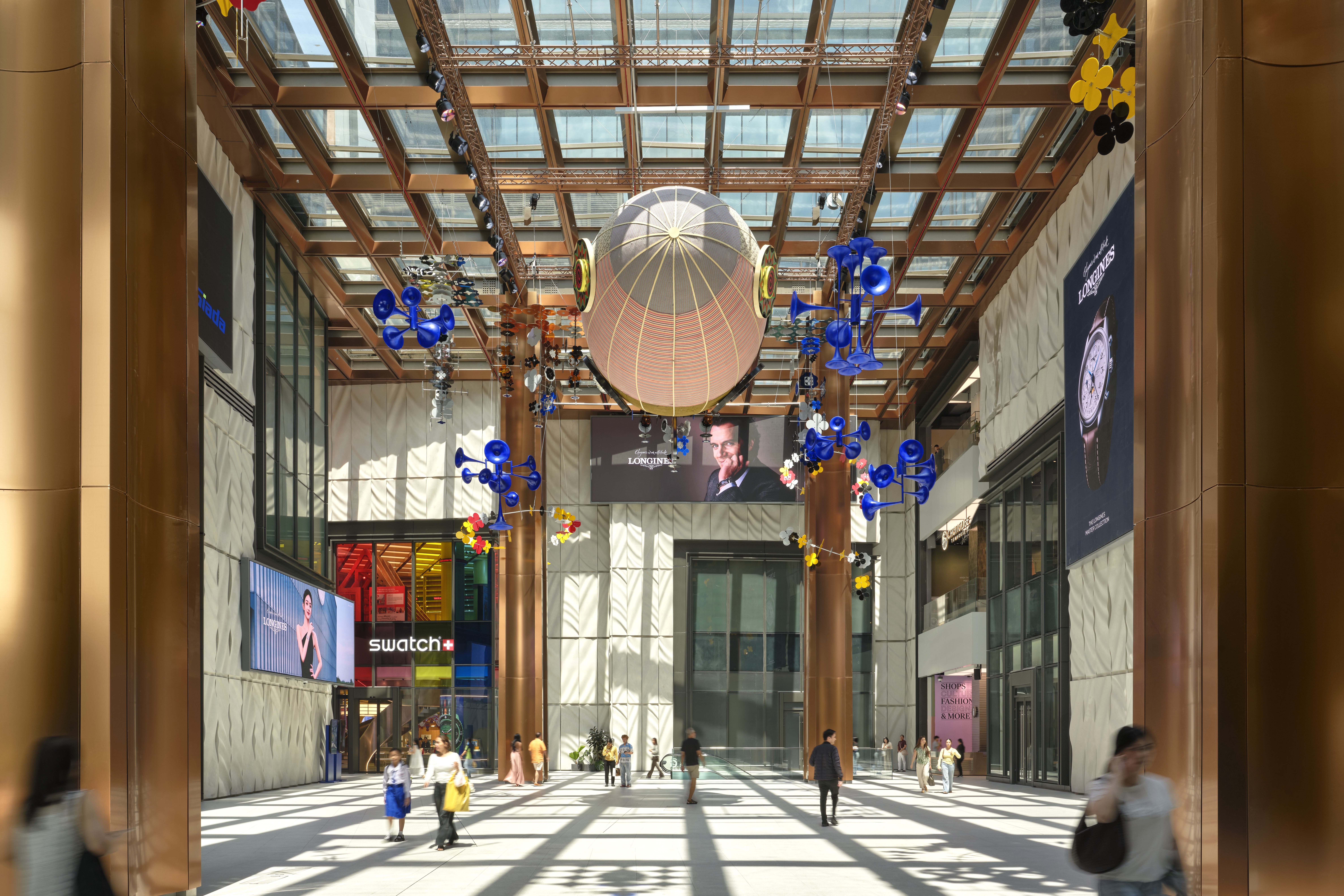 ทุกคนใช้ชีวิตที่สะดวกสบายบนทำเลพระราม 4 